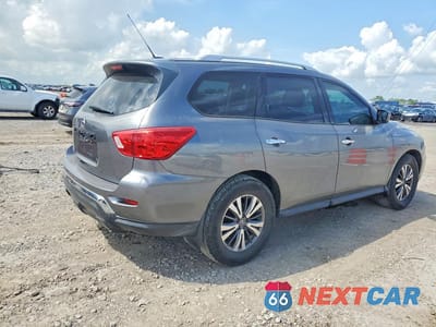 Trzecie zdjęcie samochodu z tyłu: 2017 NISSAN PATHFINDER S VIN:5N1DR2MN6HC693123 - miniatura