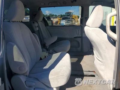 Zdjęcie 11 z 14 samochodu: 2011 TOYOTA SIENNA LE VIN:5TDKK3DC3BS106810 - miniatura