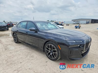 Czwarte zdjęcie samochodu z boku: 2023 BMW 740 I VIN:WBA23EH00PCM21708 - miniatura