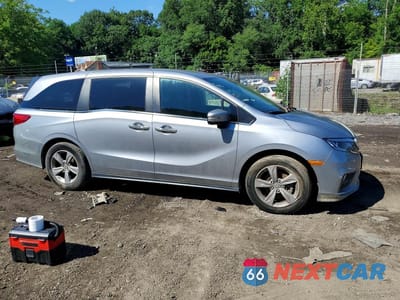 Czwarte zdjęcie samochodu z boku: 2020 HONDA ODYSSEY EXL VIN:5FNRL6H71LB055663 - miniatura