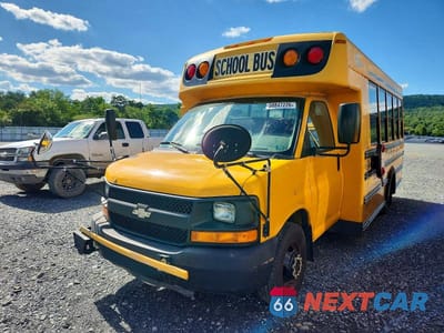 Drugie zdjęcie samochodu z przodu: 2010 THOMAS MINOTOUR G3500 - SCHOOL BUS VIN:1GB6G3AG9A1131303 - miniatura