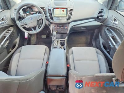 Zdjęcie 8 z 13 samochodu: 2019 FORD ESCAPE SE VIN:1FMCU0GD7KUB62466 - miniatura
