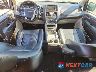 Zdjęcie 8 z 13 samochodu: 2014 CHRYSLER TOWN & COUNTRY TOURING VIN:2C4RC1BG1ER381837 - miniatura