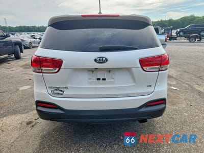 Zdjęcie 6 z 13 samochodu: 2017 KIA SORENTO LX V6 VIN:5XYPG4A50HG318847 - miniatura