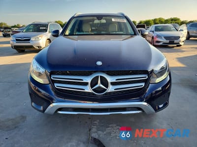 Piąte zdjęcie samochodu w środku: 2017 MERCEDES-BENZ GLC 300 4MATIC VIN:WDC0G4KB8HF142259 - miniatura