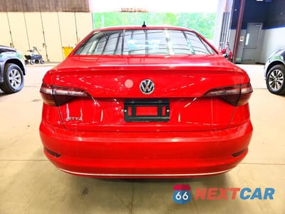 Zdjęcie 6 z 12 samochodu: 2019 VOLKSWAGEN JETTA S VIN:3VWN57BU6KM116221 - miniatura