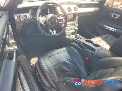Zdjęcie 8 z 13 samochodu: 2019 FORD MUSTANG VIN:1FATP8UH1K5170029 - miniatura