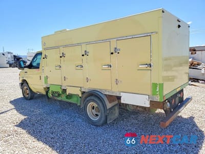 Drugie zdjęcie samochodu z przodu: 2011 FORD ECONOLINE E450 SUPER DUTY CUTAWAY VAN VIN:1FDXE4FL2BDA57378 - miniatura