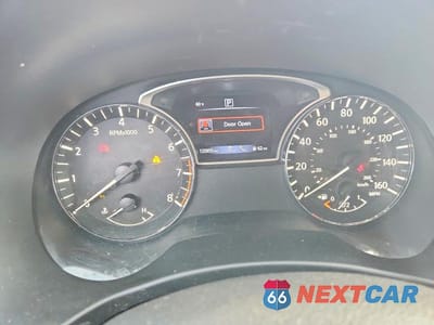 Zdjęcie 9 z 12 samochodu: 2019 NISSAN PATHFINDER SV VIN:5N1DR2MN0KC593929 - miniatura