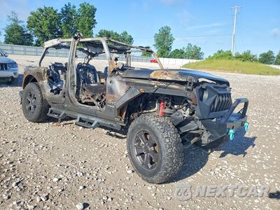 Czwarte zdjęcie samochodu z boku: 2018 JEEP WRANGLER UNLIMITED SAHARA VIN:1C4HJXEG3JW138967 - miniatura