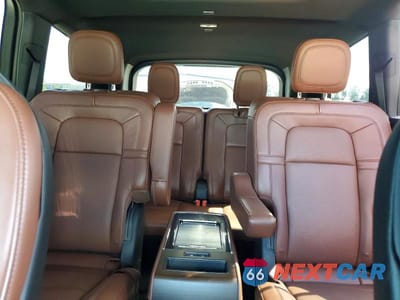 Zdjęcie 10 z 13 samochodu: 2025 LINCOLN AVIATOR RESERVE VIN:5LM5J7XC0SGL04377 - miniatura