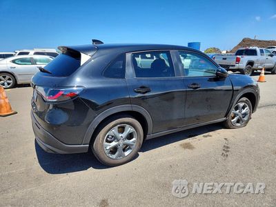 Trzecie zdjęcie samochodu z tyłu: 2026 HONDA HR-V LX VIN:3CZRZ1H38TM737928 - miniatura