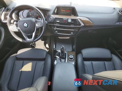 Zdjęcie 8 z 12 samochodu: 2018 BMW X3 XDRIVE30I VIN:5UXTR9C57JLD64206 - miniatura