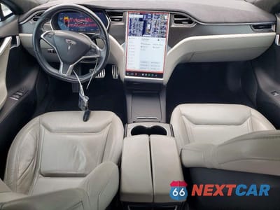 Zdjęcie 8 z 12 samochodu: 2016 TESLA MODEL S VIN:5YJSA1E43GF143561 - miniatura