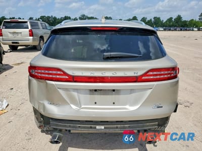 Zdjęcie 6 z 14 samochodu: 2015 LINCOLN MKC VIN:5LMCJ1A95FUJ07813 - miniatura