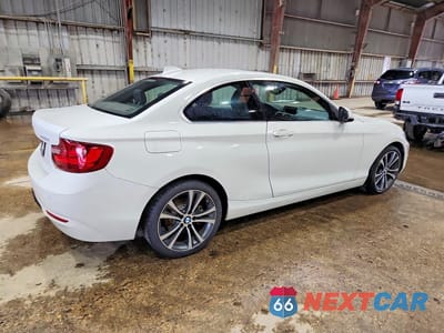 Trzecie zdjęcie samochodu z tyłu: 2016 BMW 228 I SULEV VIN:WBA1F9C53GV546364 - miniatura