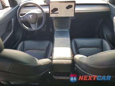 Zdjęcie 8 z 12 samochodu: 2021 TESLA MODEL Y VIN:5YJYGDEEXMF272637 - miniatura