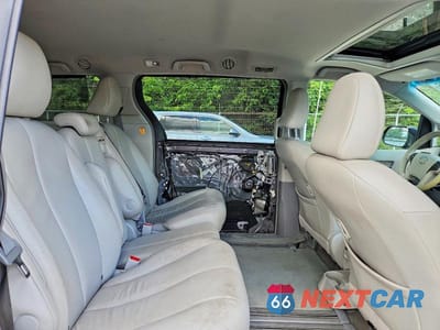 Zdjęcie 11 z 14 samochodu: 2013 TOYOTA SIENNA XLE 8-PASSENGER VIN:5TDYK3DC5DS362220 - miniatura
