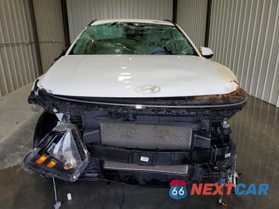 Piąte zdjęcie samochodu w środku: 2025 HYUNDAI KONA SEL VIN:KM8HBCAB0SU337631 - miniatura