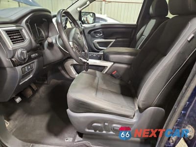 Zdjęcie 7 z 12 samochodu: 2018 NISSAN TITAN SV VIN:1N6AA1C59JN506586 - miniatura