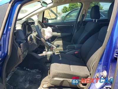 Zdjęcie 7 z 12 samochodu: 2019 HONDA FIT LX VIN:3HGGK5H46KM738321 - miniatura
