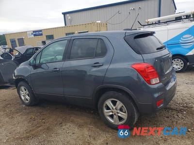 Drugie zdjęcie samochodu z przodu: 2021 CHEVROLET TRAX LS VIN:KL7CJNSB0MB326541 - miniatura