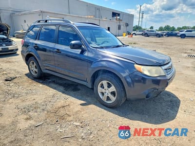 Czwarte zdjęcie samochodu z boku: 2013 SUBARU FORESTER 2.5X VIN:JF2SHABC2DH422231 - miniatura