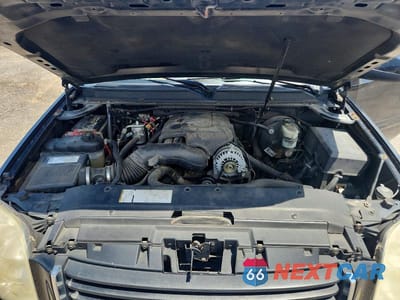 Zdjęcie 12 z 13 samochodu: 2007 GMC YUKON XL C1500 VIN:1GKFC16J47J275385 - miniatura