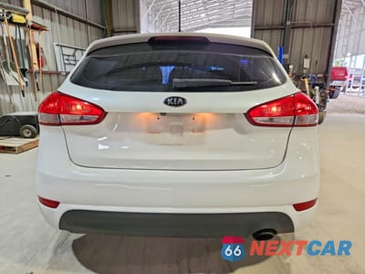 Zdjęcie 6 z 12 samochodu: 2016 KIA FORTE EX VIN:KNAFX5A80G5629436 - miniatura