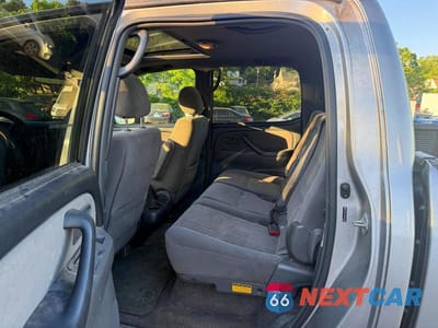 Zdjęcie 6 z 12 samochodu: 2006 TOYOTA TUNDRA DOUBLE CAB SR5 VIN:5TBDT44156S519126 - miniatura
