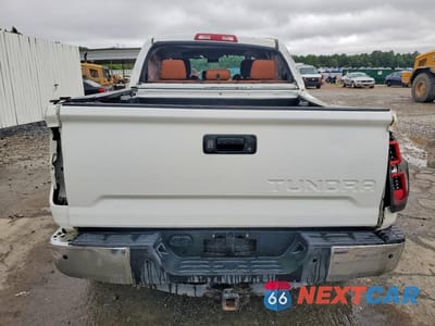 Zdjęcie 6 z 12 samochodu: 2014 TOYOTA TUNDRA CREWMAX PLATINUM VIN:5TFAY5F19EX364099 - miniatura