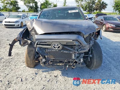 Piąte zdjęcie samochodu w środku: 2016 TOYOTA TACOMA LIMITED VIN:5TFEZ5CN2GX017593 - miniatura
