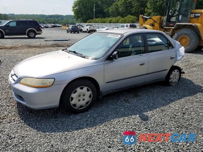 1998 HONDA ACCORD LX 1HGCG5644WA023334 - główne zdjęcie licytacji z USA - miniatura