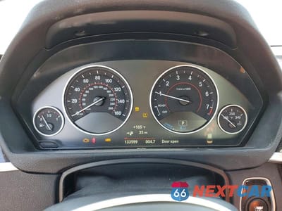 Zdjęcie 9 z 12 samochodu: 2017 BMW 330E VIN:WBA8E1C59HK480005 - miniatura
