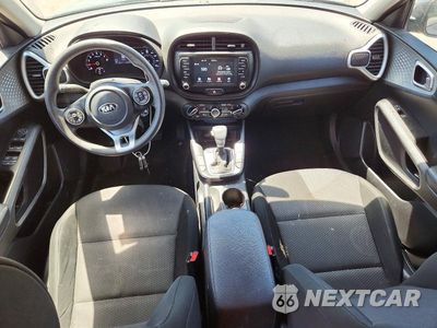 Zdjęcie 8 z 13 samochodu: 2020 KIA SOUL LX VIN:KNDJ23AU0L7731511 - miniatura