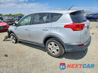 Drugie zdjęcie samochodu z przodu: 2015 TOYOTA RAV4 LE VIN:JTMZFREV5FJ040995 - miniatura