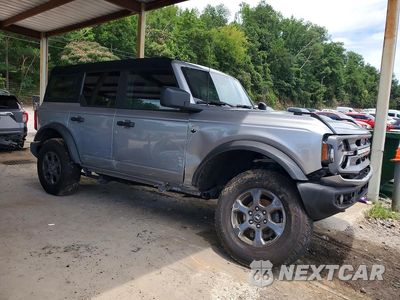 Czwarte zdjęcie samochodu z boku: 2024 FORD BRONCO BIG BEND VIN:1FMDE7BH9RLB48962 - miniatura