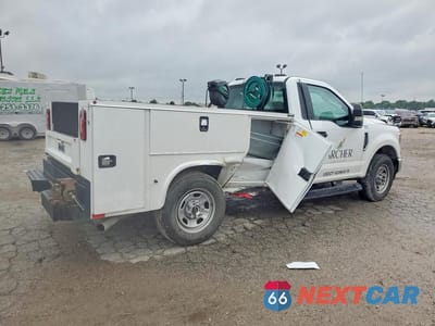 Trzecie zdjęcie samochodu z tyłu: 2022 FORD F350 SUPER DUTY VIN:1FDRF3A60NEE69699 - miniatura
