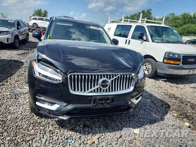 Piąte zdjęcie samochodu w środku: 2023 VOLVO XC90 PLUS VIN:YV4L12PN3P1910668 - miniatura