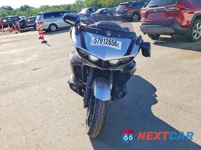 Drugie zdjęcie samochodu z przodu: 2018 YAMAHA XV1900 CFD VIN:JYAVP39Y3JA000397 - miniatura