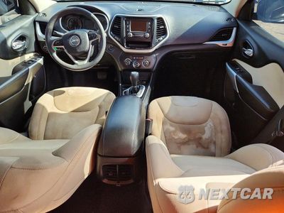 Zdjęcie 8 z 13 samochodu: 2018 JEEP CHEROKEE LATITUDE VIN:1C4PJLCB4JD551682 - miniatura