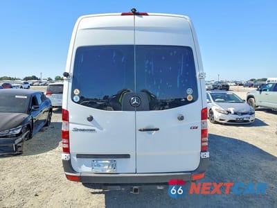 Zdjęcie 6 z 13 samochodu: 2010 MERCEDES BENZ SPRINTER 2500 DELIVERY VAN VIN:WD3PE7CC1A5426597 - miniatura