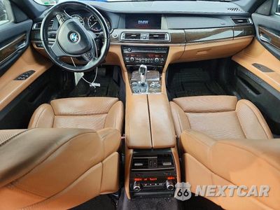 Zdjęcie 8 z 13 samochodu: 2011 BMW ALPINA B7 VIN:WBAKA8C54BCY36260 - miniatura