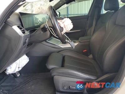 Zdjęcie 7 z 12 samochodu: 2024 BMW M340XI VIN:3MW49FF06R8E27197 - miniatura