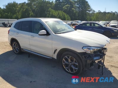 Czwarte zdjęcie samochodu z boku: 2021 BMW X3 XDRIVE30I VIN:5UXTY5C09M9F95948 - miniatura