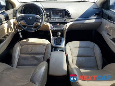 Zdjęcie 8 z 12 samochodu: 2017 HYUNDAI ELANTRA LIMITED VIN:5NPD84LF3HH070415 - miniatura