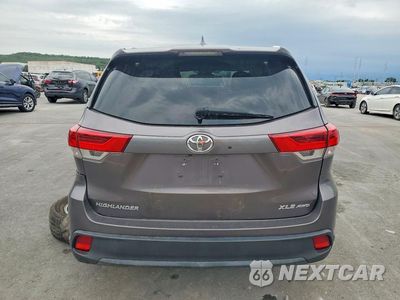 Zdjęcie 6 z 14 samochodu: 2019 TOYOTA HIGHLANDER XLE VIN:5TDJZRFH6KS950374 - miniatura