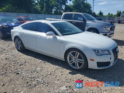 Czwarte zdjęcie samochodu z boku: 2014 AUDI A7 PREMIUM PLUS VIN:WAUWGAFC9EN090933 - miniatura