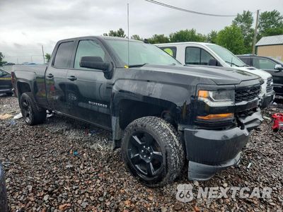 Czwarte zdjęcie samochodu z boku: 2016 CHEVROLET SILVERADO K1500 VIN:1GCVKNEC6GZ392732 - miniatura
