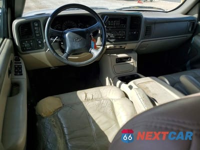 Zdjęcie 8 z 12 samochodu: 2002 CHEVROLET TAHOE K1500 VIN:1GNEK13Z42R207271 - miniatura